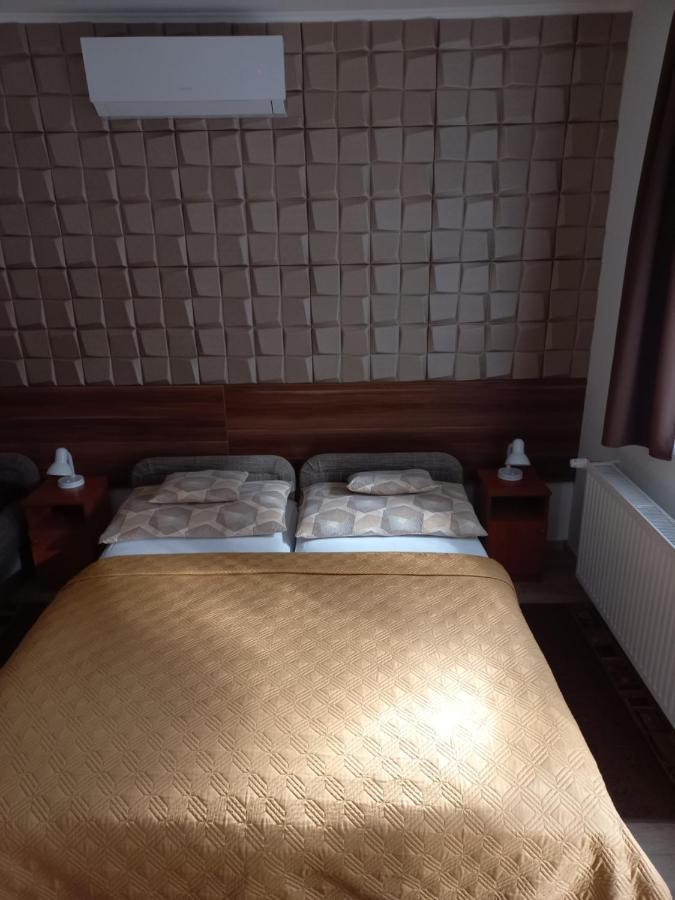 Boglarka Vendeghaz Apartment Mosonmagyarovar Bagian luar foto