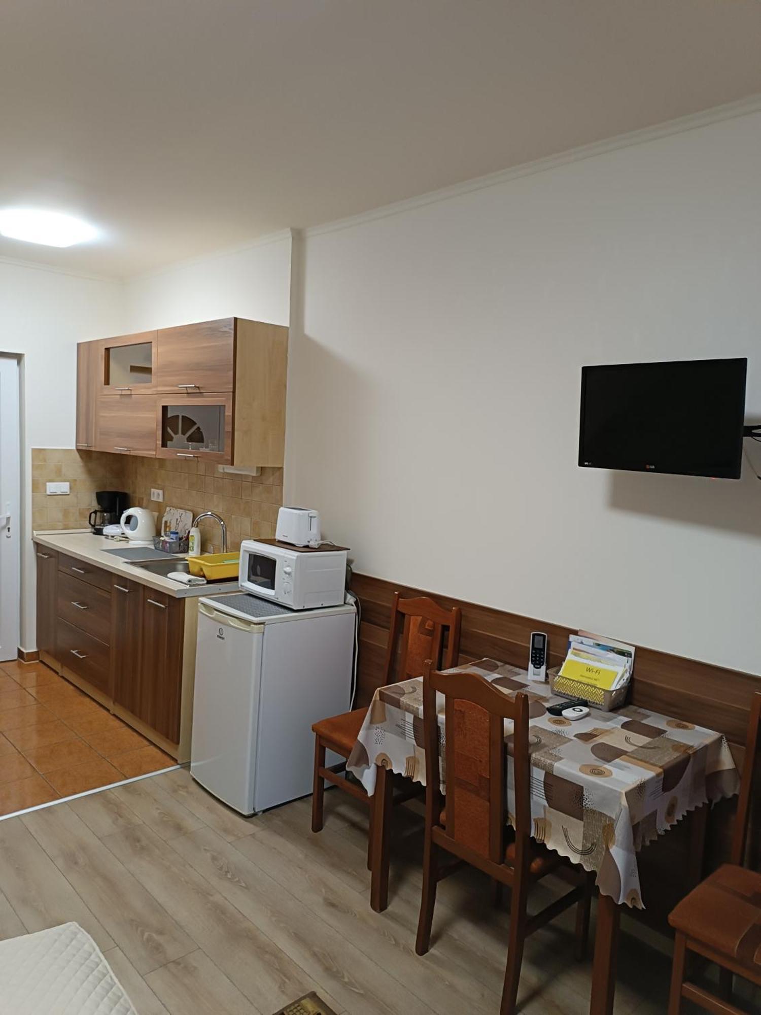 Boglarka Vendeghaz Apartment Mosonmagyarovar Bagian luar foto