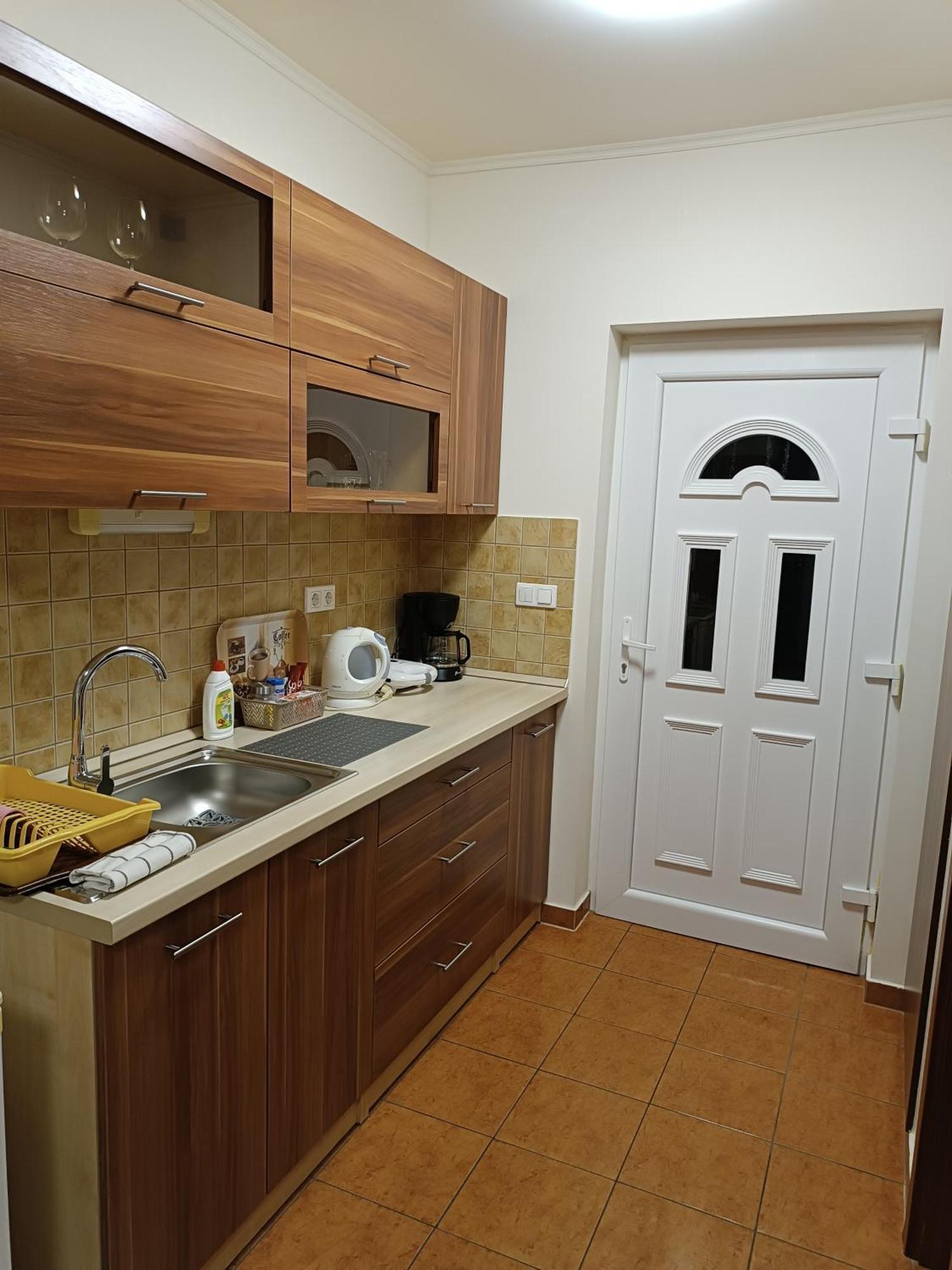 Boglarka Vendeghaz Apartment Mosonmagyarovar Bagian luar foto
