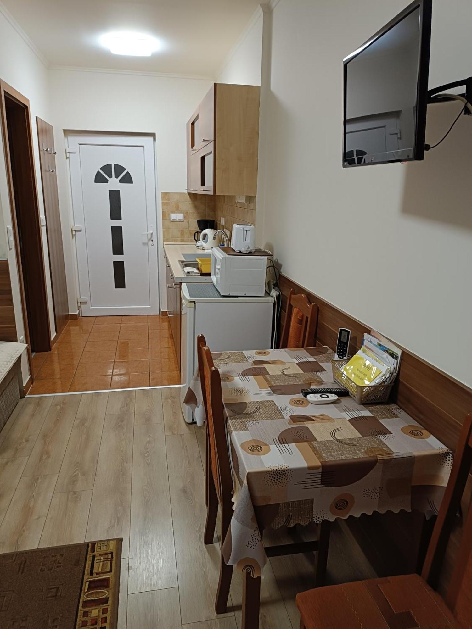 Boglarka Vendeghaz Apartment Mosonmagyarovar Bagian luar foto
