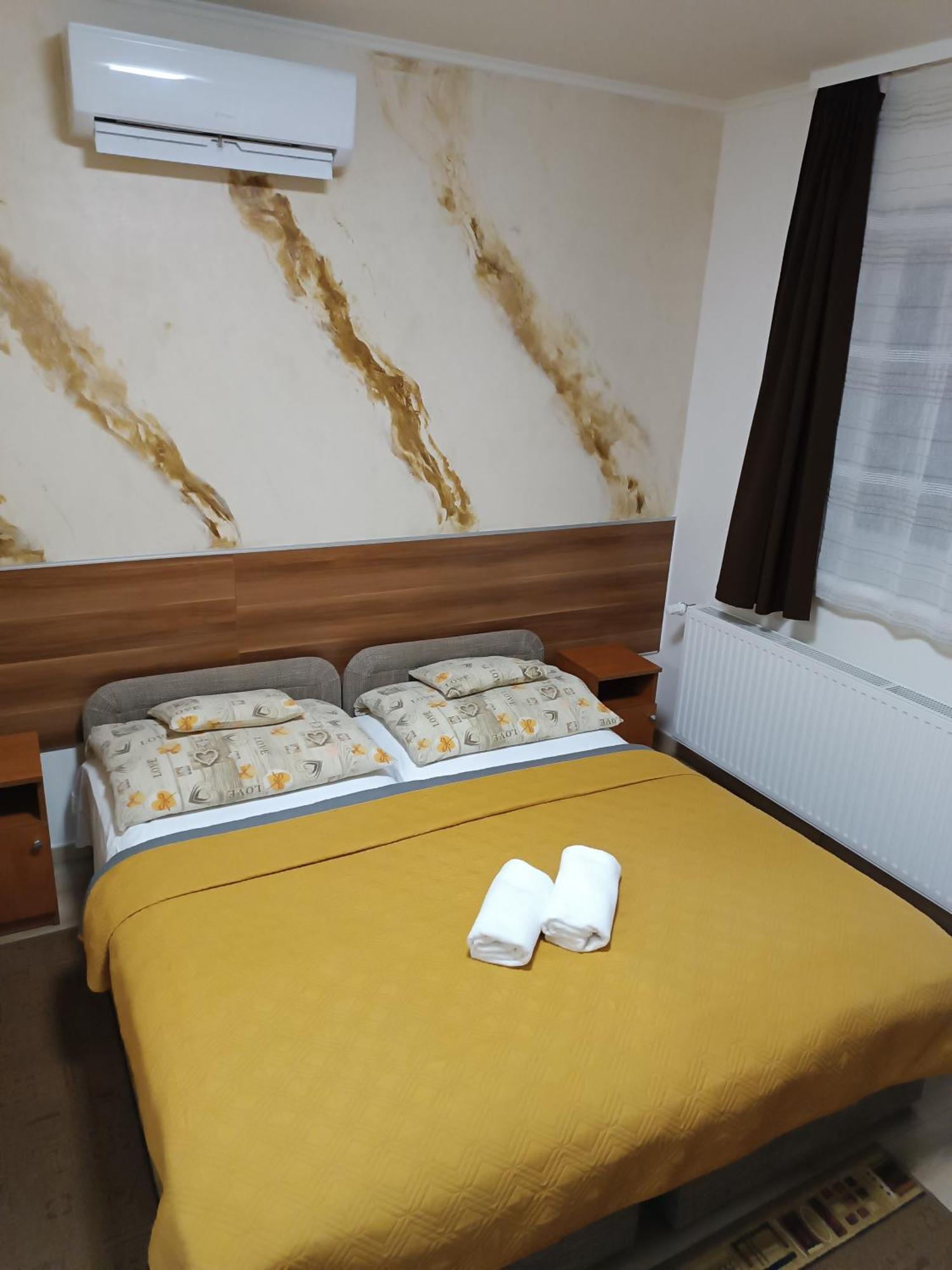 Boglarka Vendeghaz Apartment Mosonmagyarovar Bagian luar foto